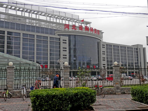 醫(yi)院(yuan)的(de)好(hao)幫手，立體(ti)停(ting)車設(she)備